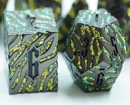 Tiger Metal Dice Set Yellow Mica